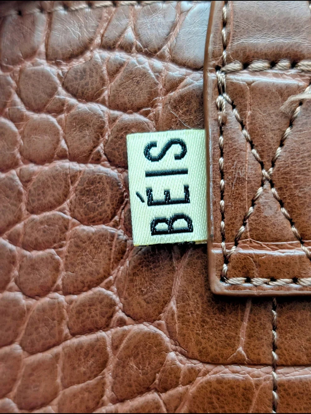 BÉIS The Work Tote in Maple Croc Excellent Like New Condition